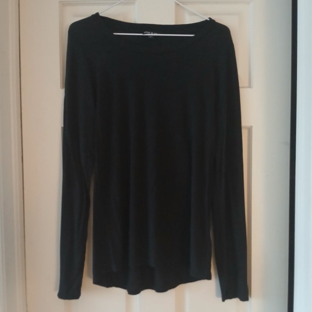 Black Lightweight Long-Sleeve Top